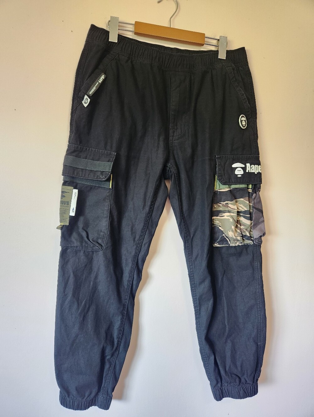 AAPE By A Bathing Ape Black Camo Cargo Jogger Pants Gorpcore Streetwear L EUC